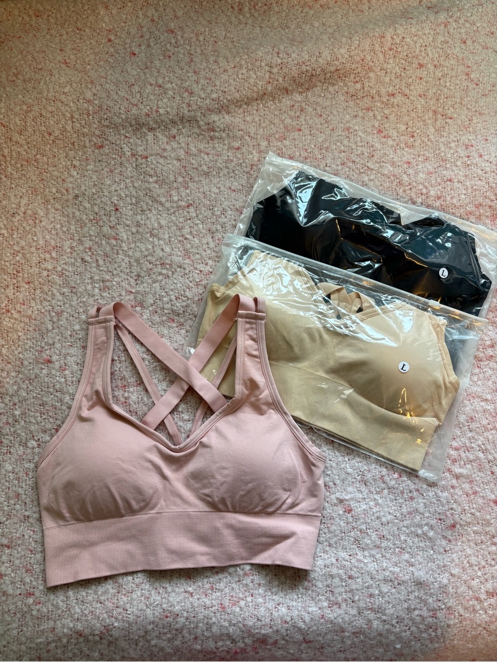 Seamless Crisscross Bralette Set (3)